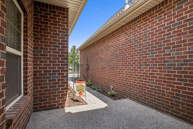 161 Winslow Ct, Gallatin, TN 37066