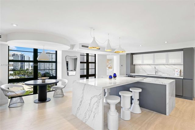 5500 Collins Ave 901 & 902, Miami Beach, FL 33140