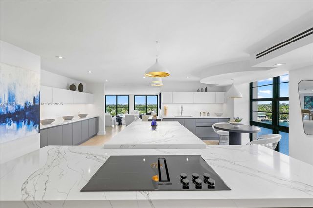 5500 Collins Ave 901 & 902, Miami Beach, FL 33140