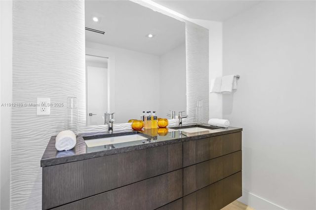 5500 Collins Ave 901 & 902, Miami Beach, FL 33140