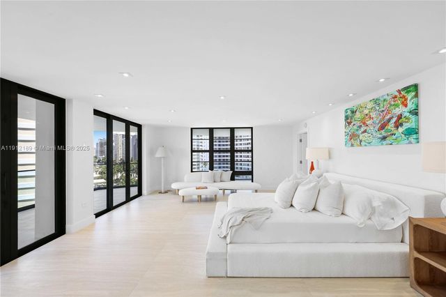 5500 Collins Ave 901 & 902, Miami Beach, FL 33140