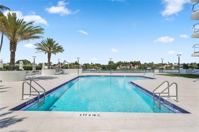 5500 Collins Ave 901 & 902, Miami Beach, FL 33140