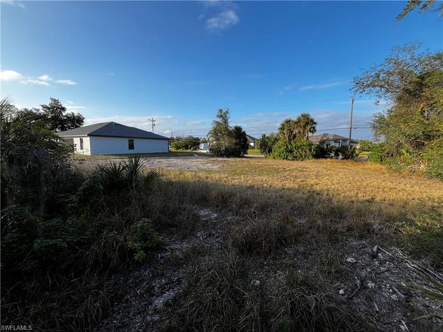1630 NE 37th ST, Cape Coral, FL 33909