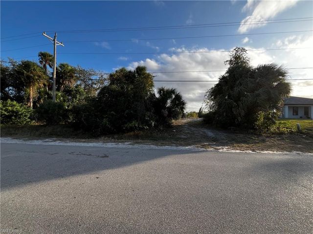 1630 NE 37th ST, Cape Coral, FL 33909