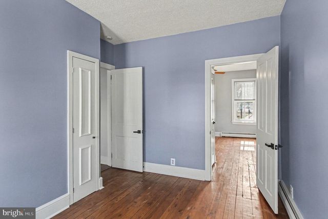 2 WALNUT ST, Pottstown, PA 19464