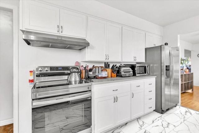 27205 124th Avenue SE, Kent, WA 98030