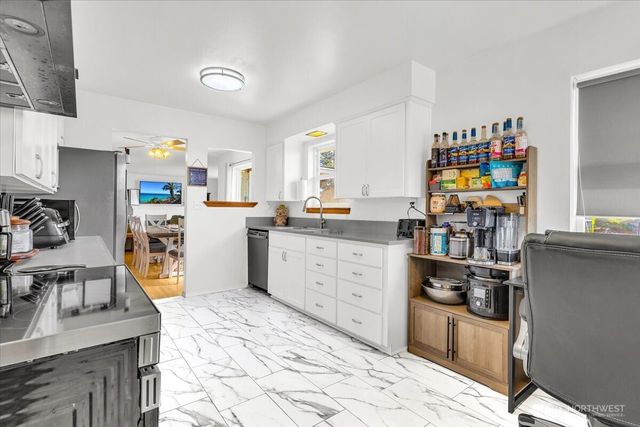 27205 124th Avenue SE, Kent, WA 98030