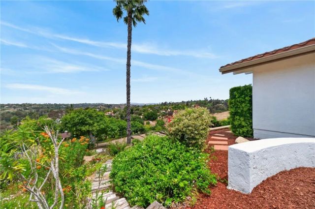 2466 Haas, Escondido, CA 92025