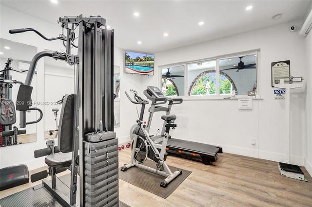 3181 S Ocean Dr 107, Hallandale Beach, FL 33009