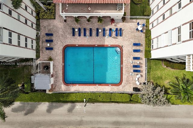 3181 S Ocean Dr 107, Hallandale Beach, FL 33009