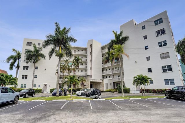 3181 S Ocean Dr 107, Hallandale Beach, FL 33009