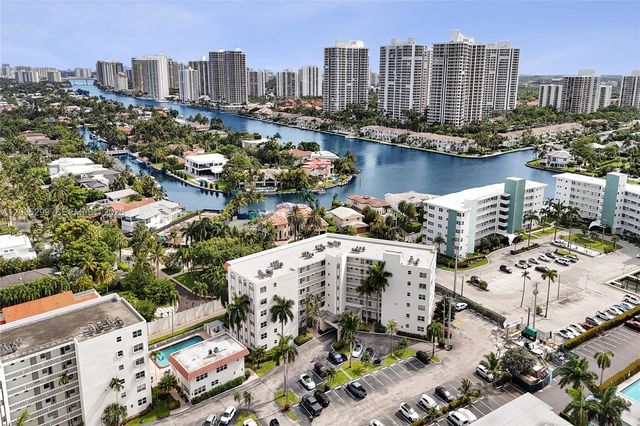 3181 S Ocean Dr 107, Hallandale Beach, FL 33009