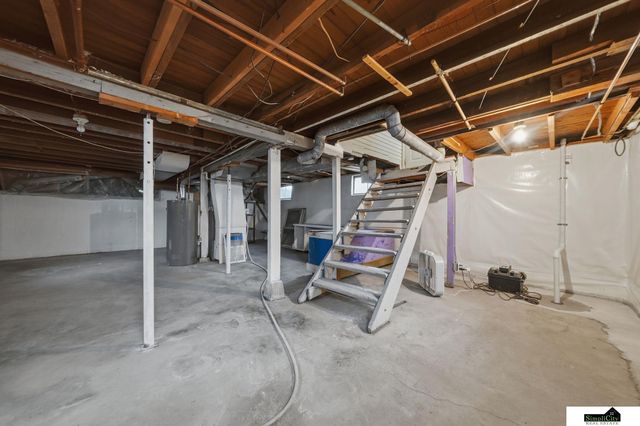 4300 N 61st Street, Lincoln, NE 68507