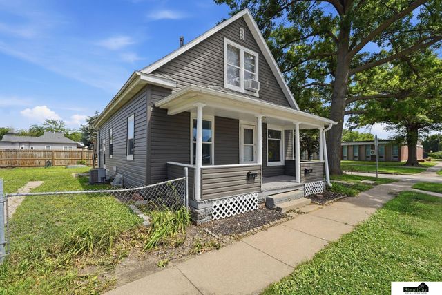 4300 N 61st Street, Lincoln, NE 68507