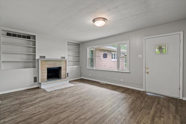 4640 W 47th Avenue, Gary, IN 46408