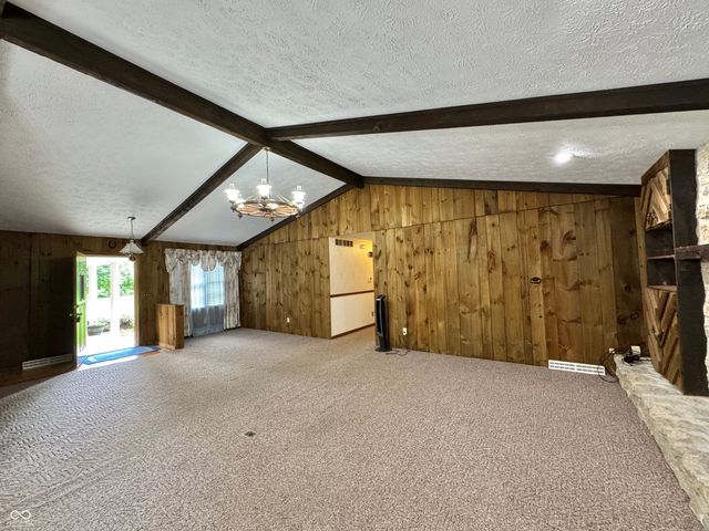1805 S County Road 400 W, Greencastle, IN 46135