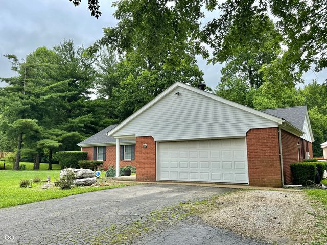 1805 S County Road 400 W, Greencastle, IN 46135