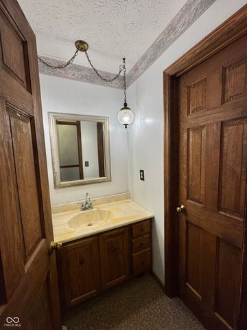 1805 S County Road 400 W, Greencastle, IN 46135