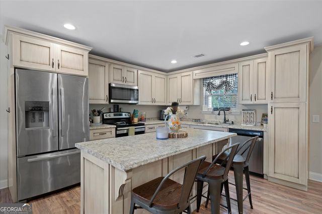 413 Beamer Road, Calhoun, GA 30701