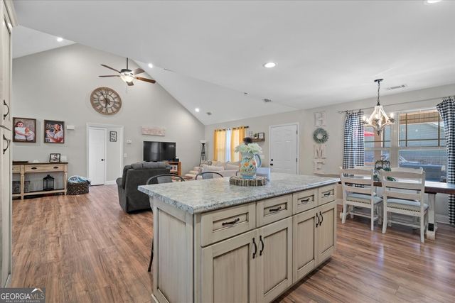 413 Beamer Road, Calhoun, GA 30701