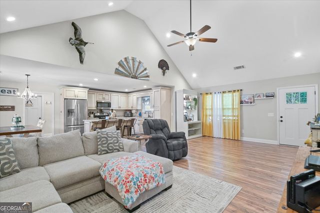 413 Beamer Road, Calhoun, GA 30701