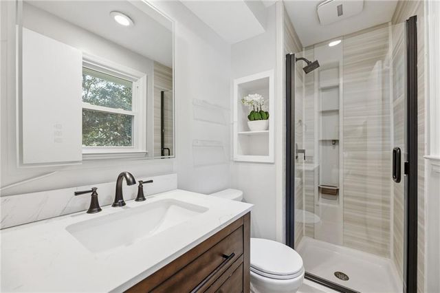 6624 Marty Street, Overland Park, KS 66202