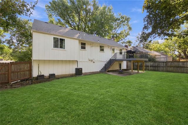 6624 Marty Street, Overland Park, KS 66202