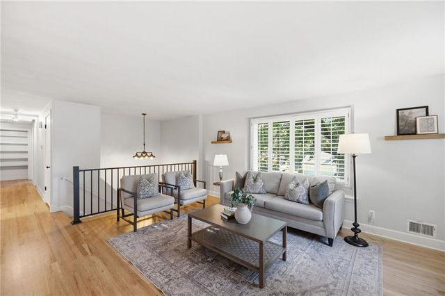 6624 Marty Street, Overland Park, KS 66202