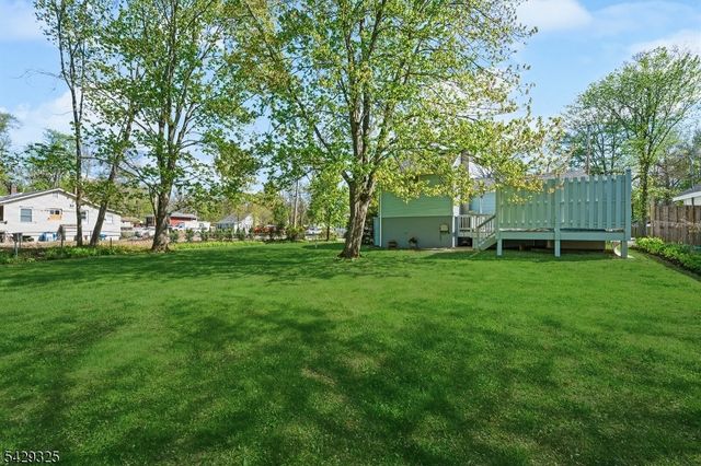 20 Madelyn Ave, West Milford Twp., NJ 07480