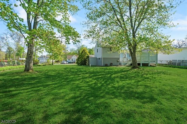 20 Madelyn Ave, West Milford Twp., NJ 07480