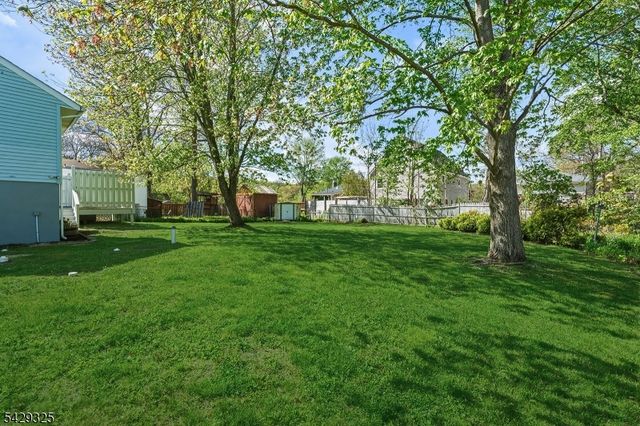 20 Madelyn Ave, West Milford Twp., NJ 07480