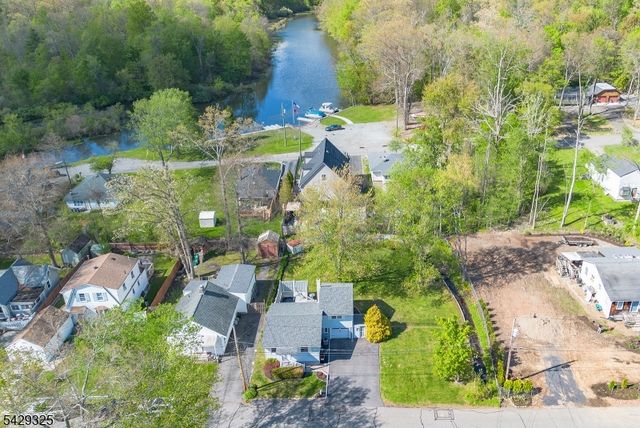20 Madelyn Ave, West Milford Twp., NJ 07480