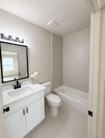 7145 Avenue K, Houston, TX 77011