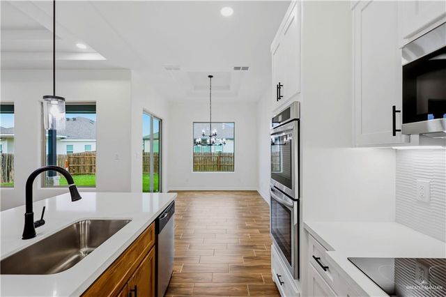 7308 N 55th Lane, Mission, TX 78573