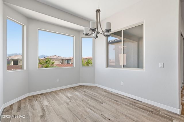 878 N Astronomer Lane, Green Valley, AZ 85614