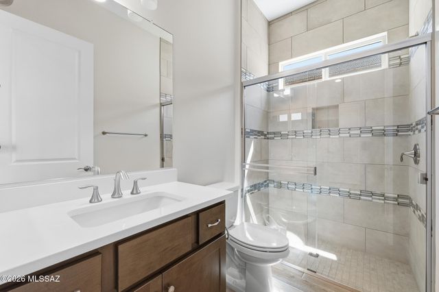 878 N Astronomer Lane, Green Valley, AZ 85614