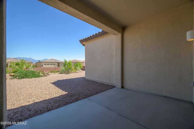 878 N Astronomer Lane, Green Valley, AZ 85614
