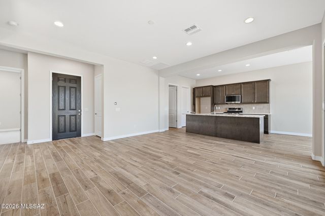 878 N Astronomer Lane, Green Valley, AZ 85614
