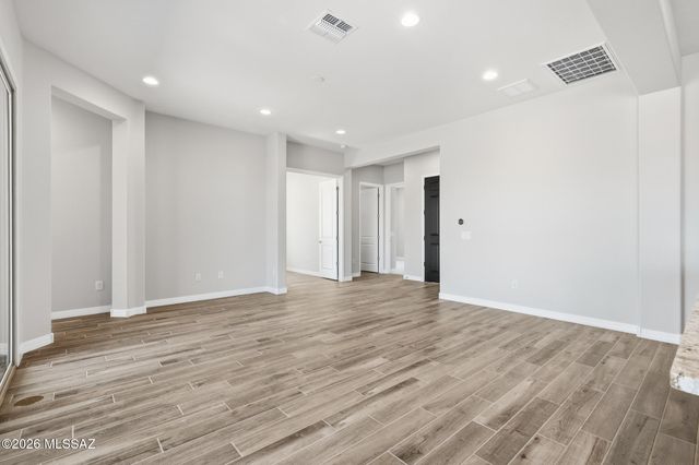 878 N Astronomer Lane, Green Valley, AZ 85614