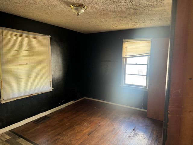 5055 Adams Street, Gary, IN 46408