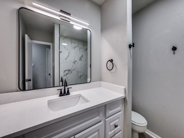 5402 Holly Trail, Arlington, TX 76016