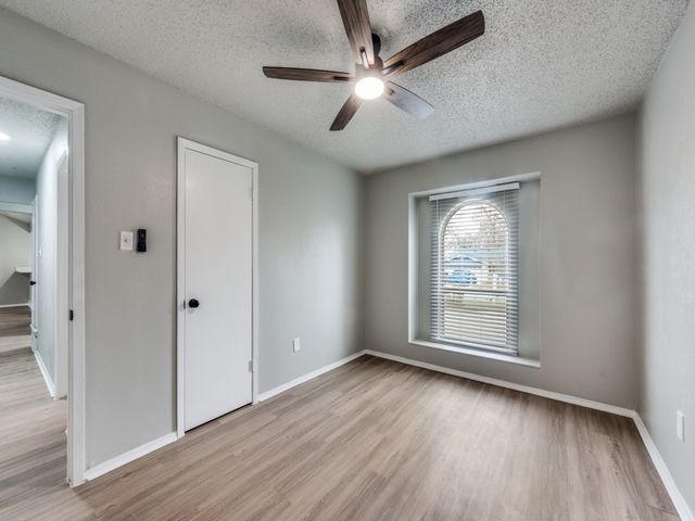 5402 Holly Trail, Arlington, TX 76016