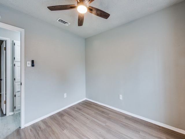 5402 Holly Trail, Arlington, TX 76016