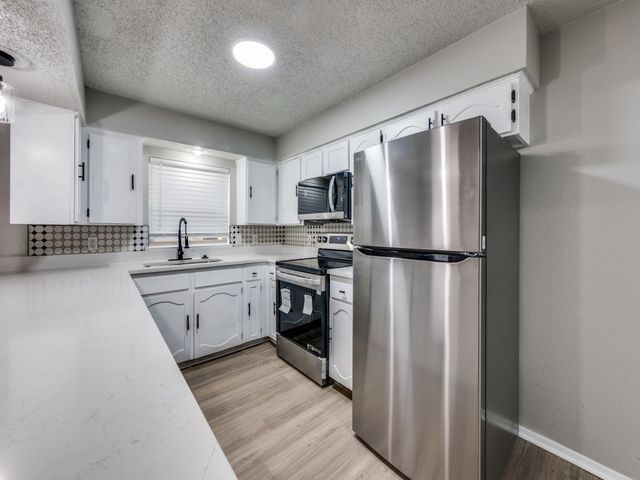 5402 Holly Trail, Arlington, TX 76016