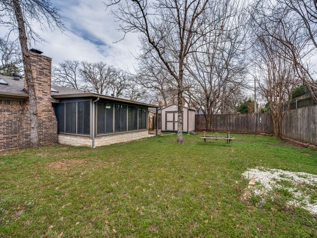5402 Holly Trail, Arlington, TX 76016