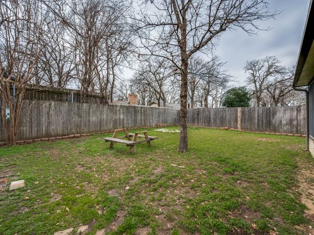 5402 Holly Trail, Arlington, TX 76016