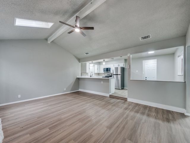 5402 Holly Trail, Arlington, TX 76016