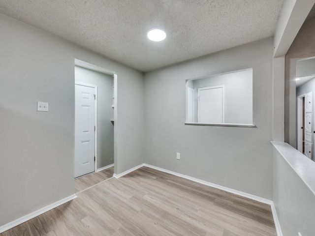 5402 Holly Trail, Arlington, TX 76016