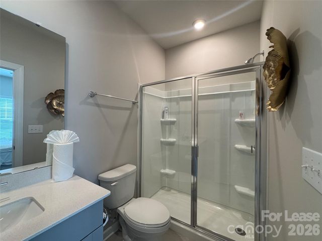 3738 Memorial Parkway, Charlotte, NC 28217