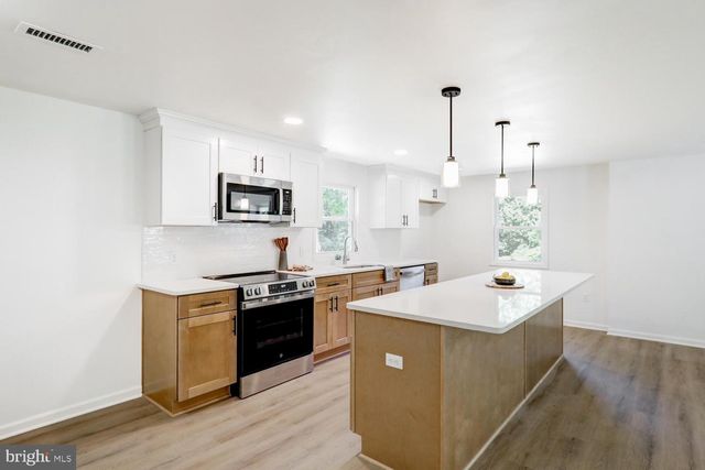 782 N CREEK RD, West Chester, PA 19380
